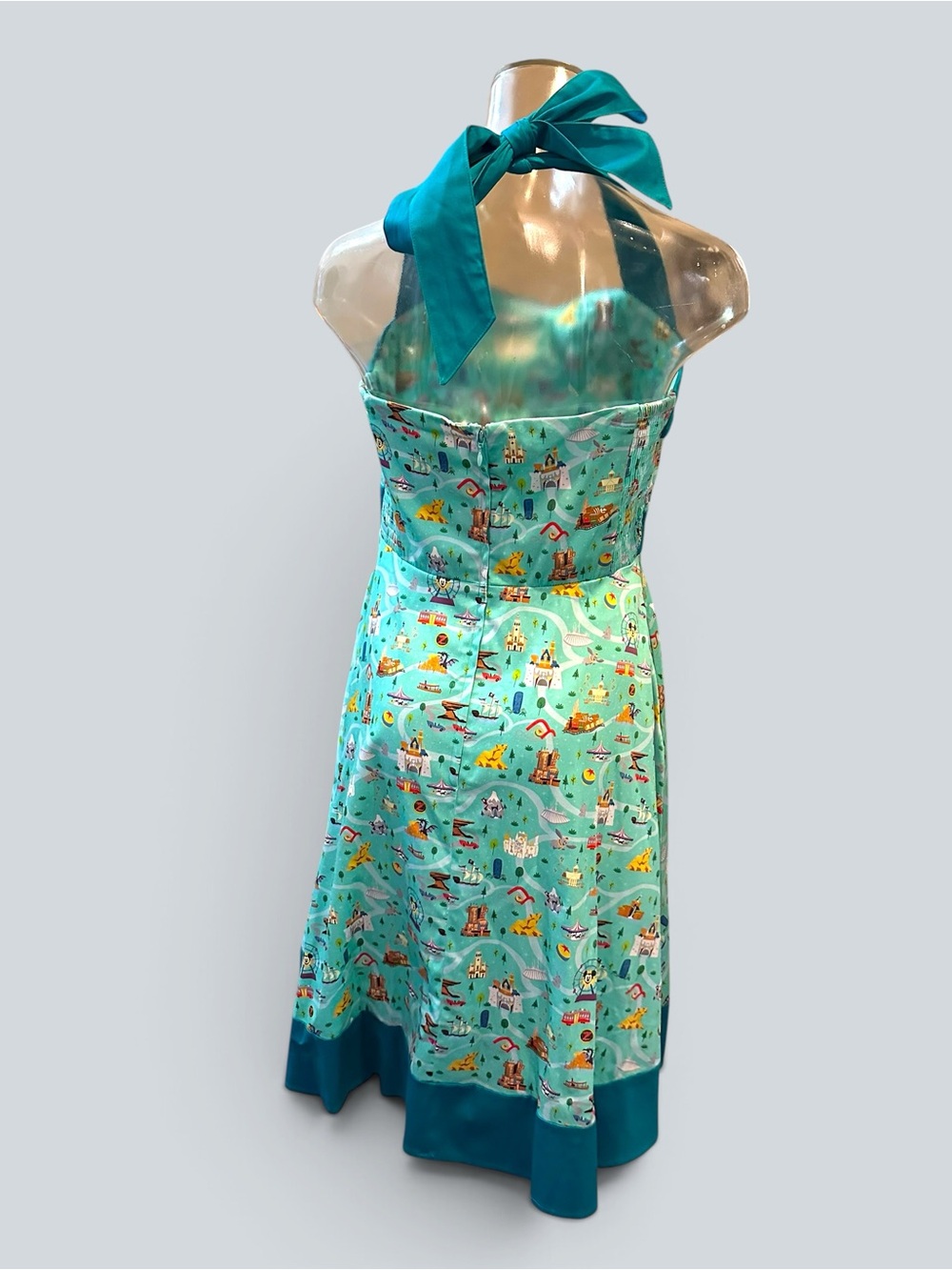 Disneyland DISNEY Parks The Dress Shop Attractions Retro Style Medium NEW NWT - Picture 10 of 10